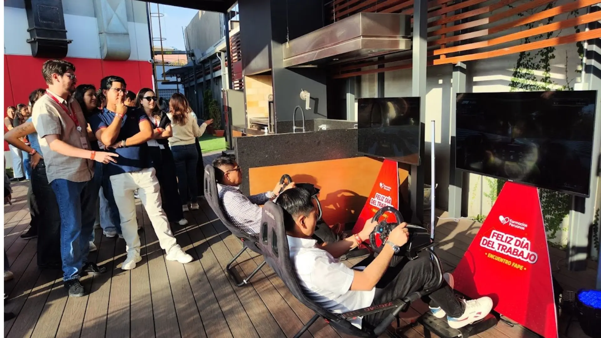 Simuladores de autos por el Día del Trabajo
